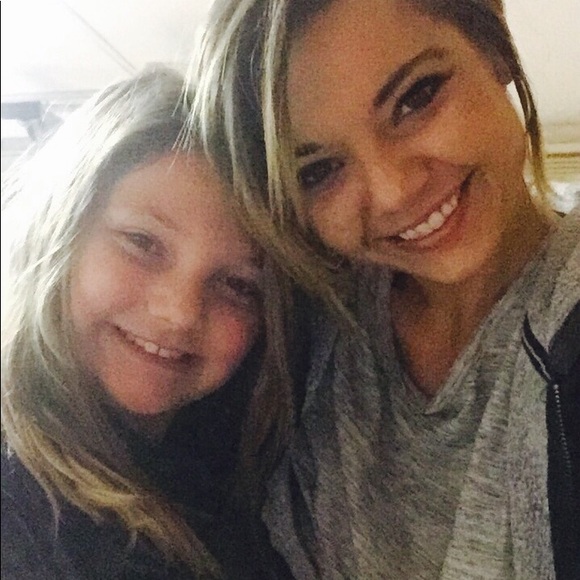 Meet your Posher, Heather - Picture 3 of 8